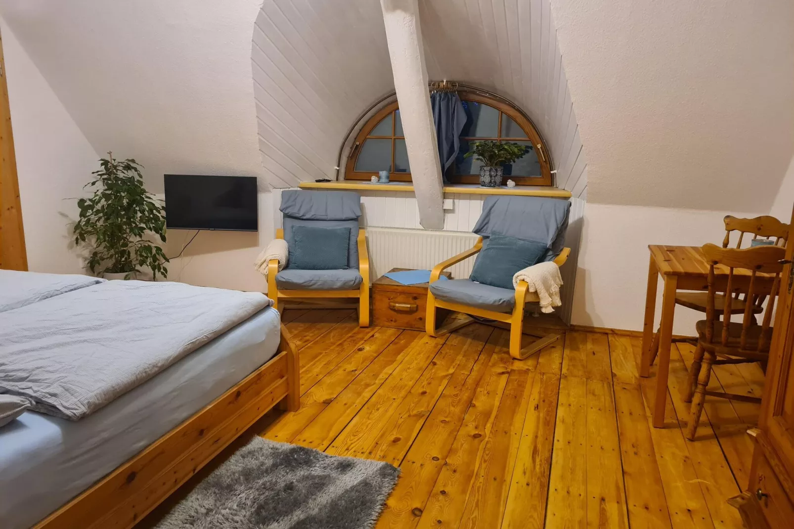 Schoene Wohnung im reetgedachten Bauernhaus-Schlafzimmer