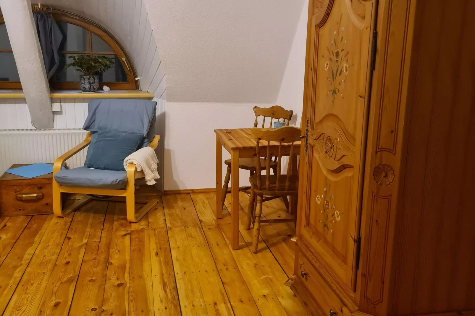 Schoene Wohnung im reetgedachten Bauernhaus-Schlafzimmer