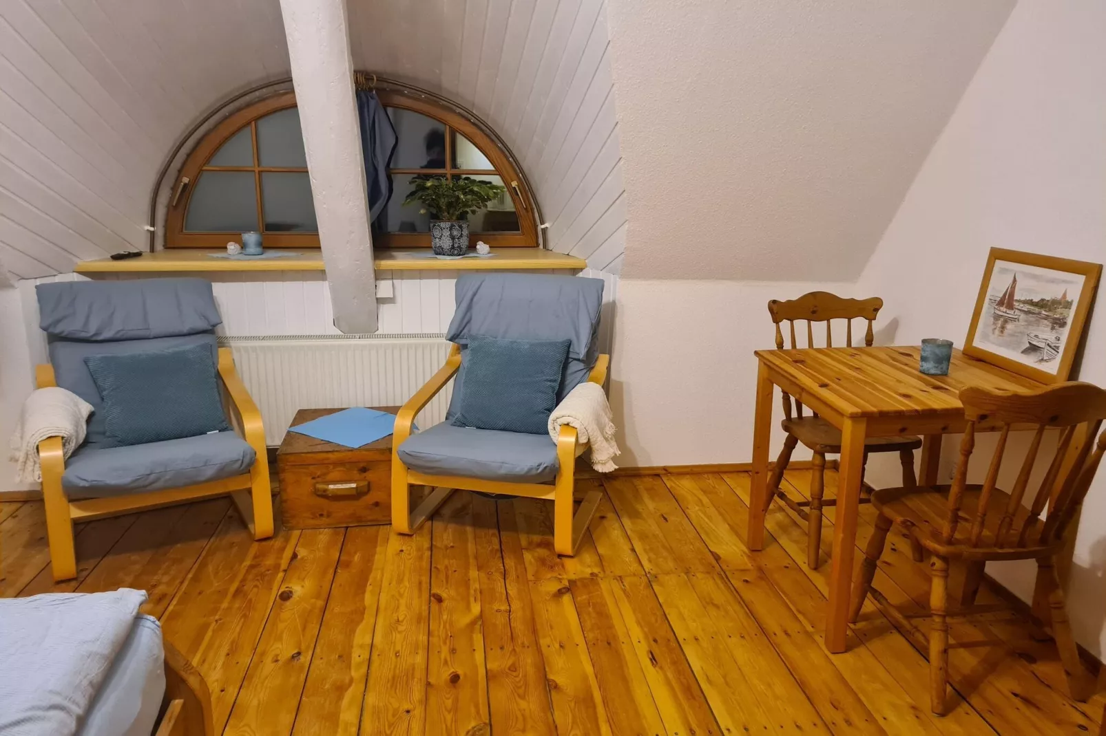 Schoene Wohnung im reetgedachten Bauernhaus-Schlafzimmer