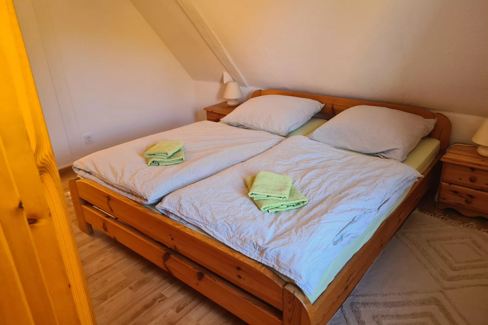Schöne Wohnung im reetgedachten Bauernhaus-Chambre