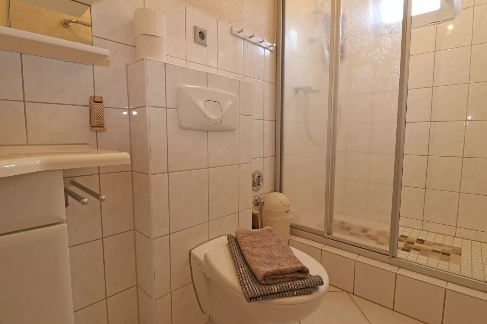Räuberkuhle Koserow-Bathroom