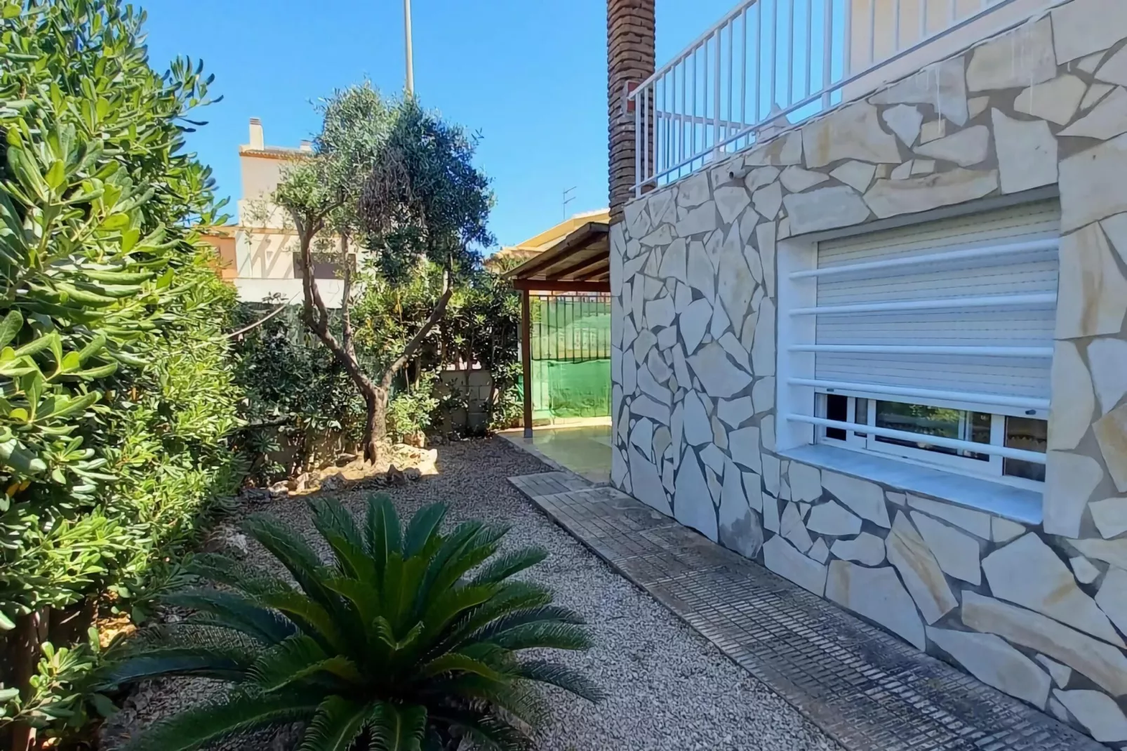 Apartamento Bajo Este-Terrace balcony