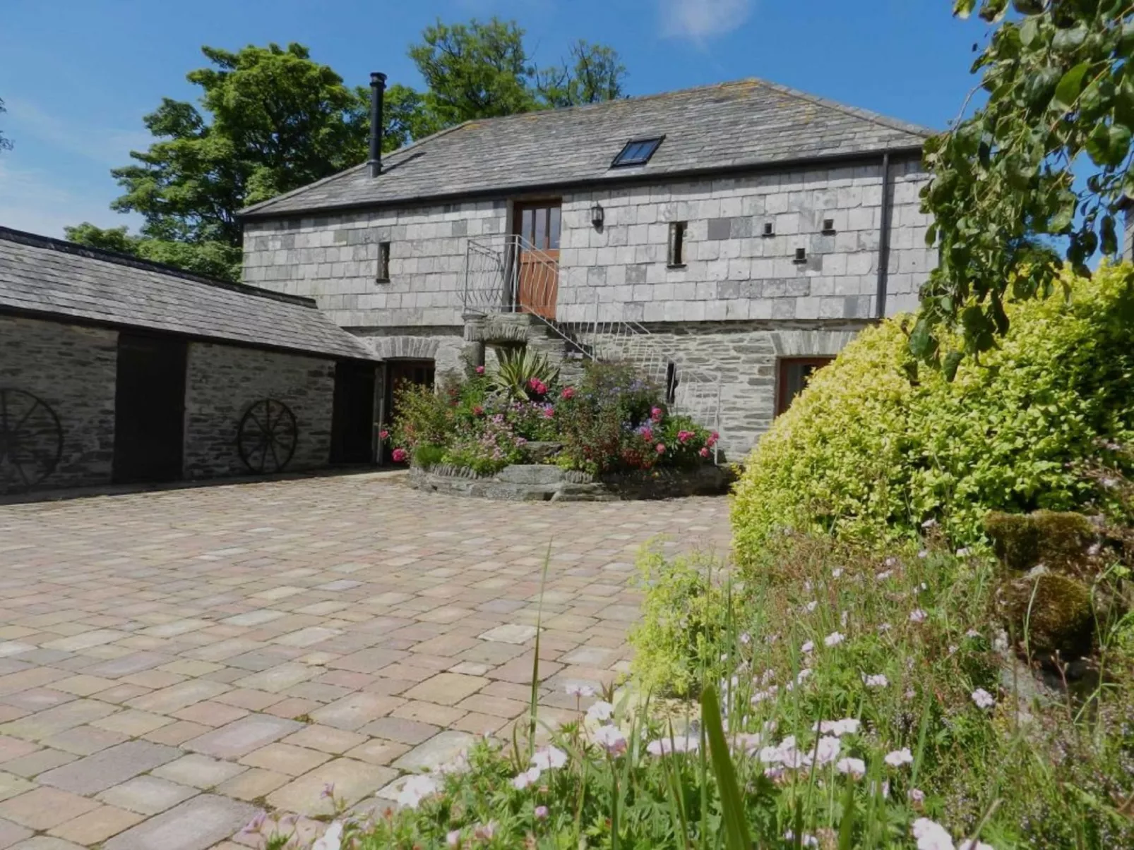 Hayloft-Outside