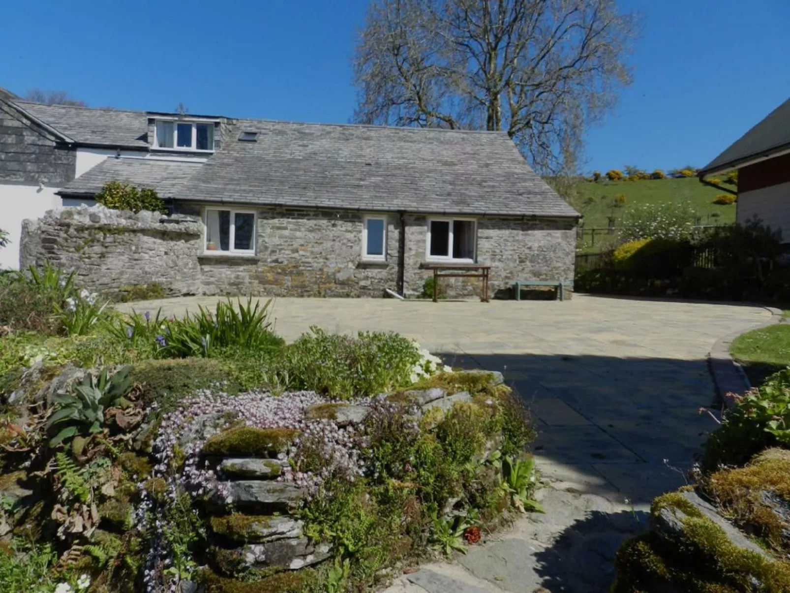 Smithy Cottage-Outside