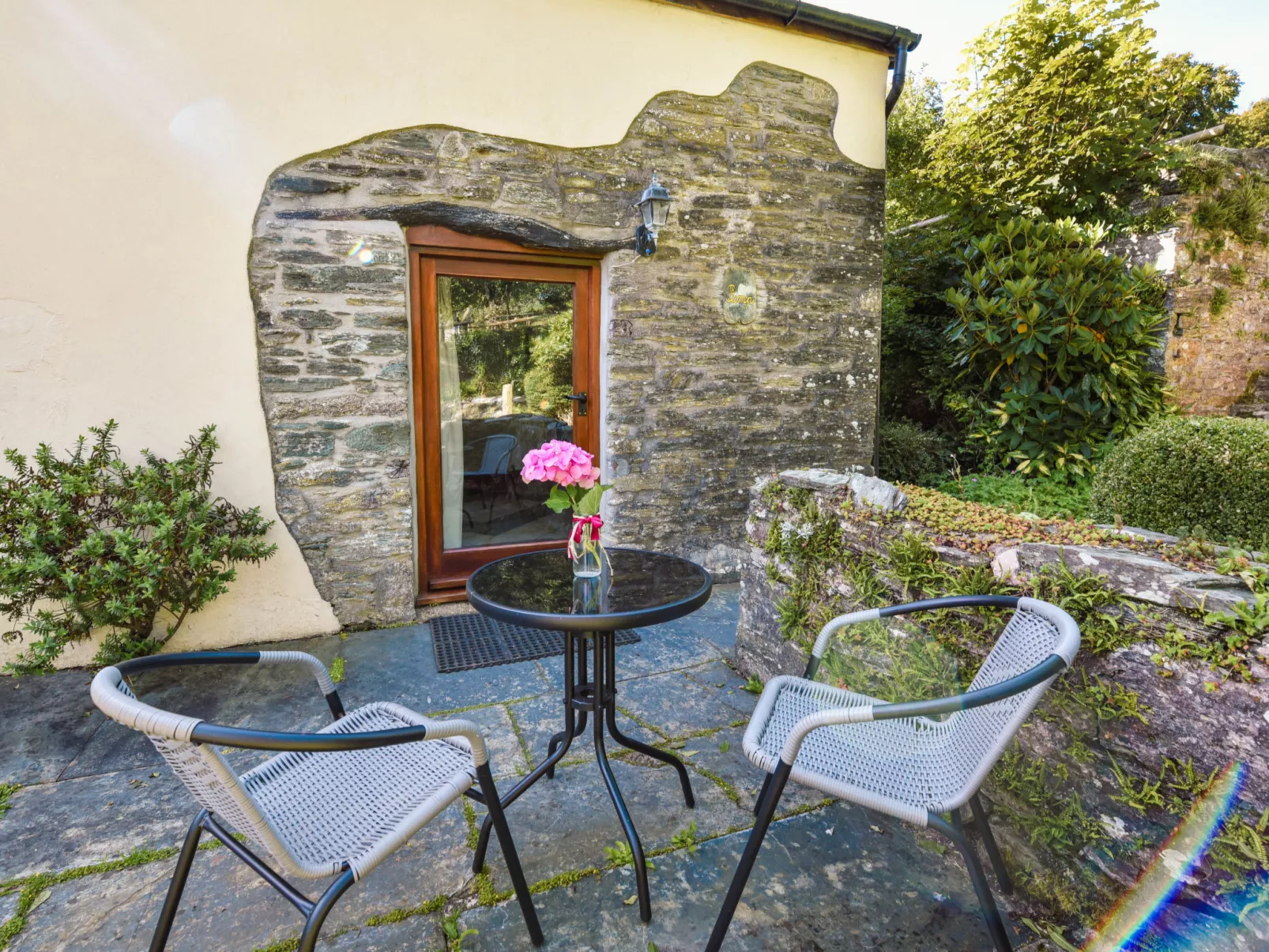 Pump Cottage-Outside