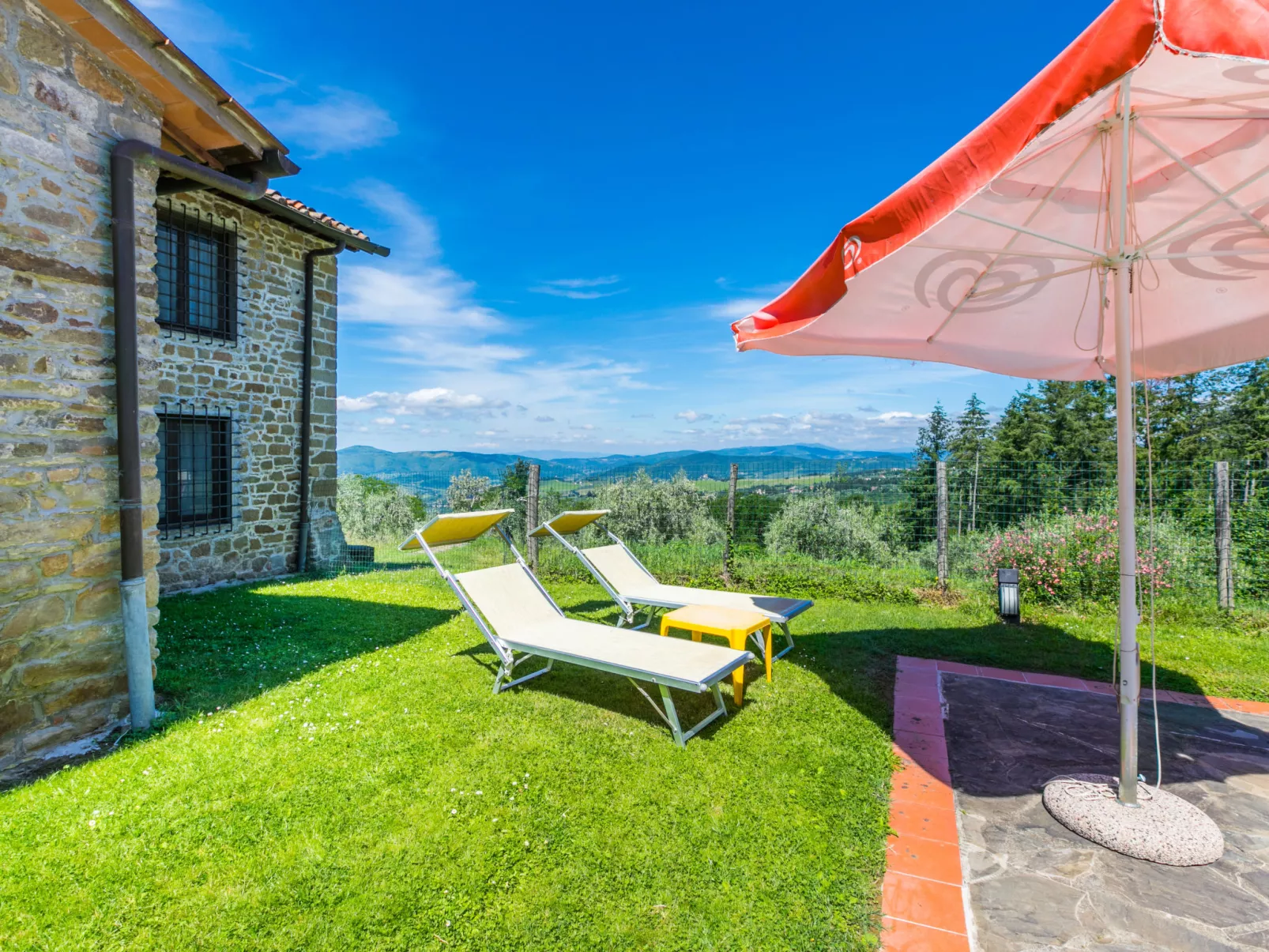 Certina 2-Outside