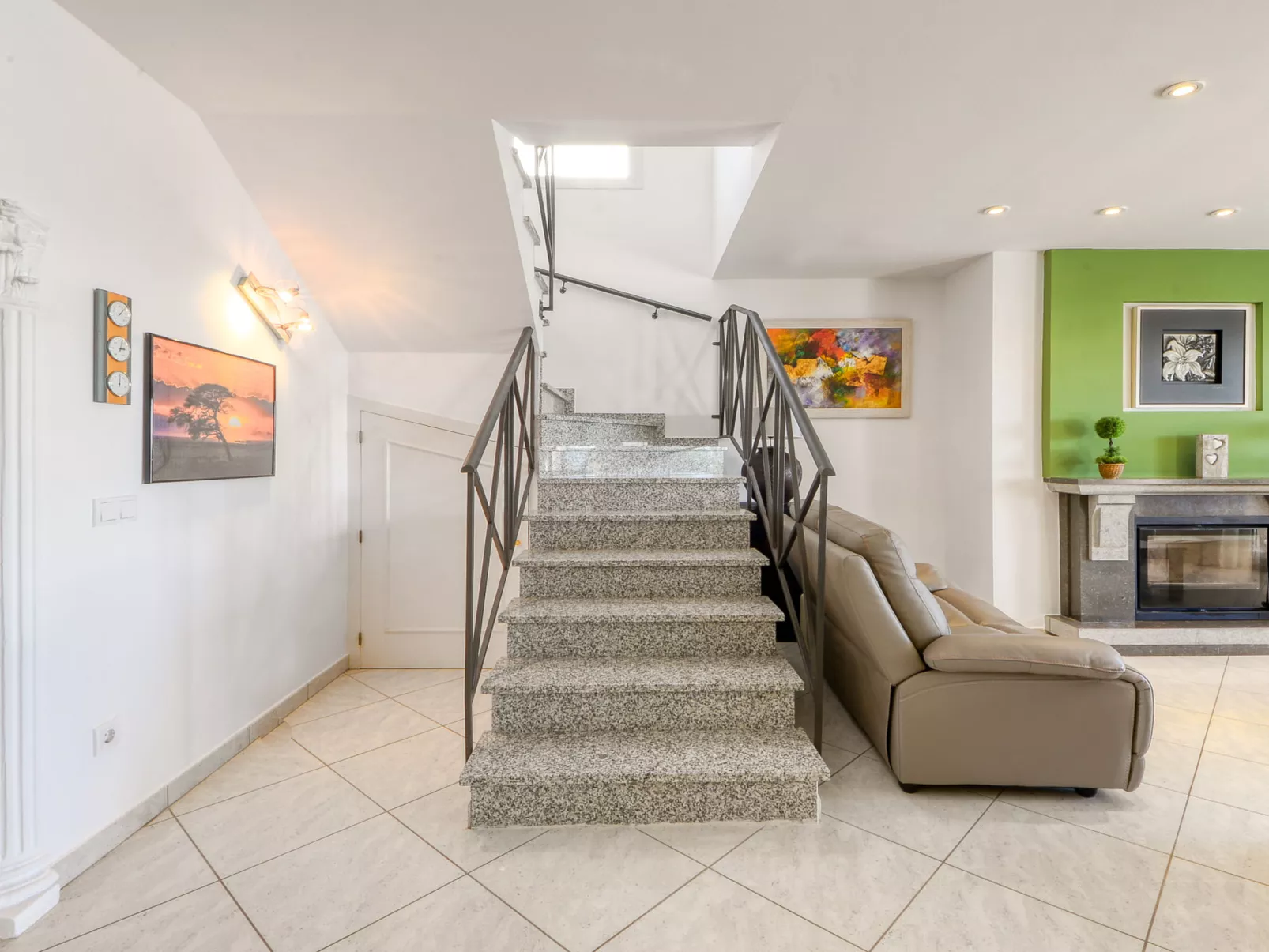 Llobregat 41b-Inside