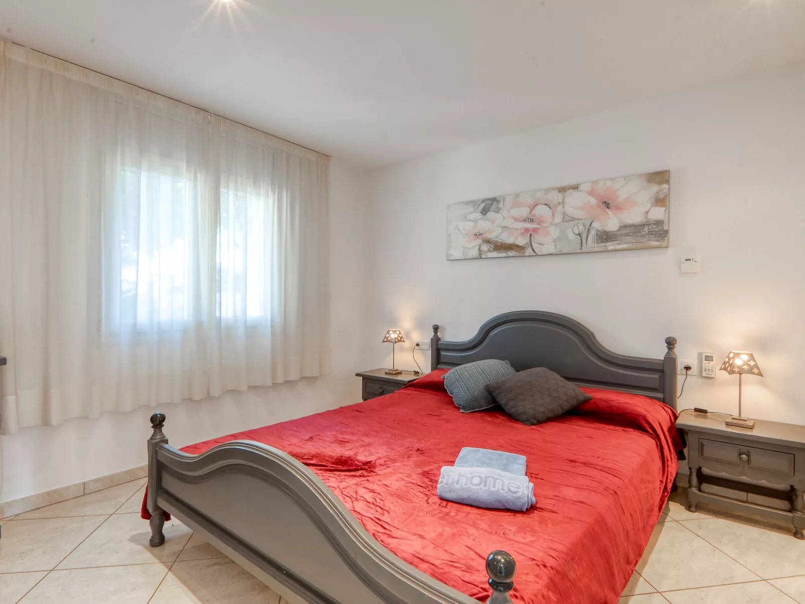 Llobregat 41b-Inside