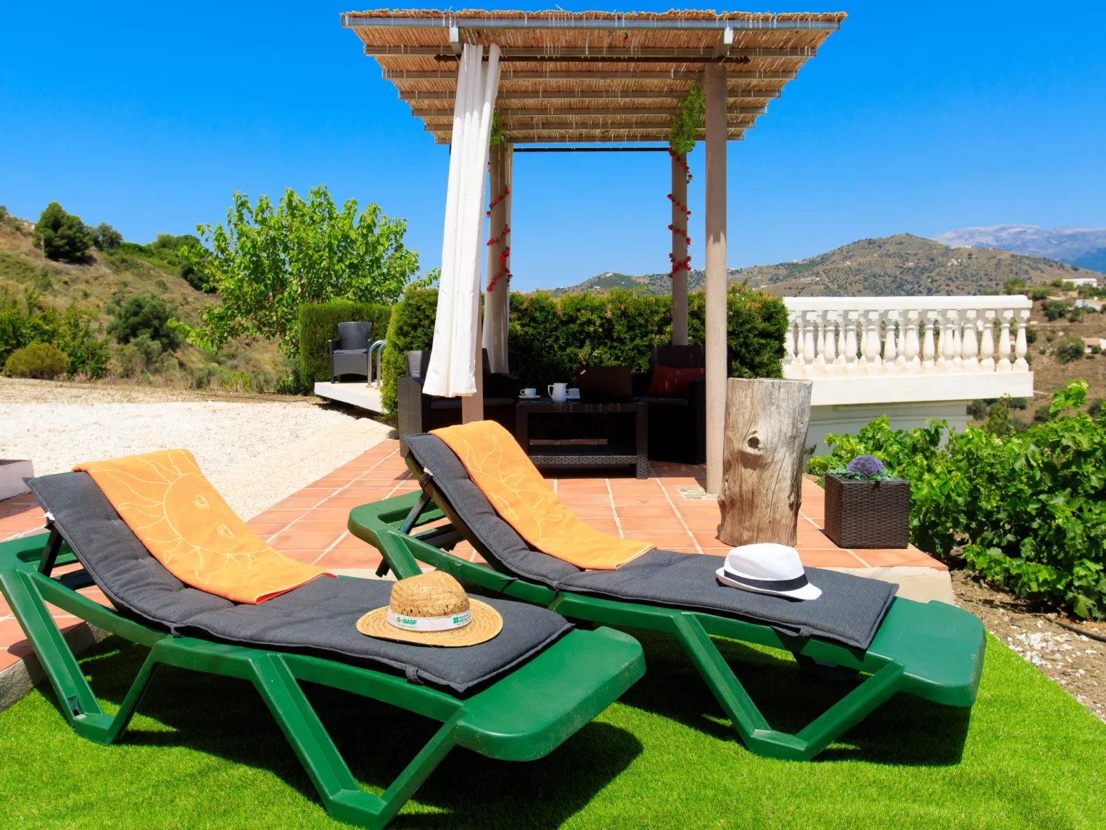 Villa Montemar-Outside