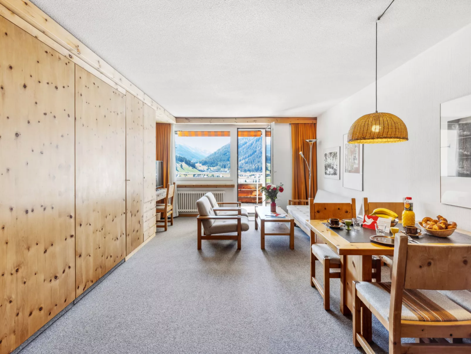 Guardaval Apt 305 - Inside