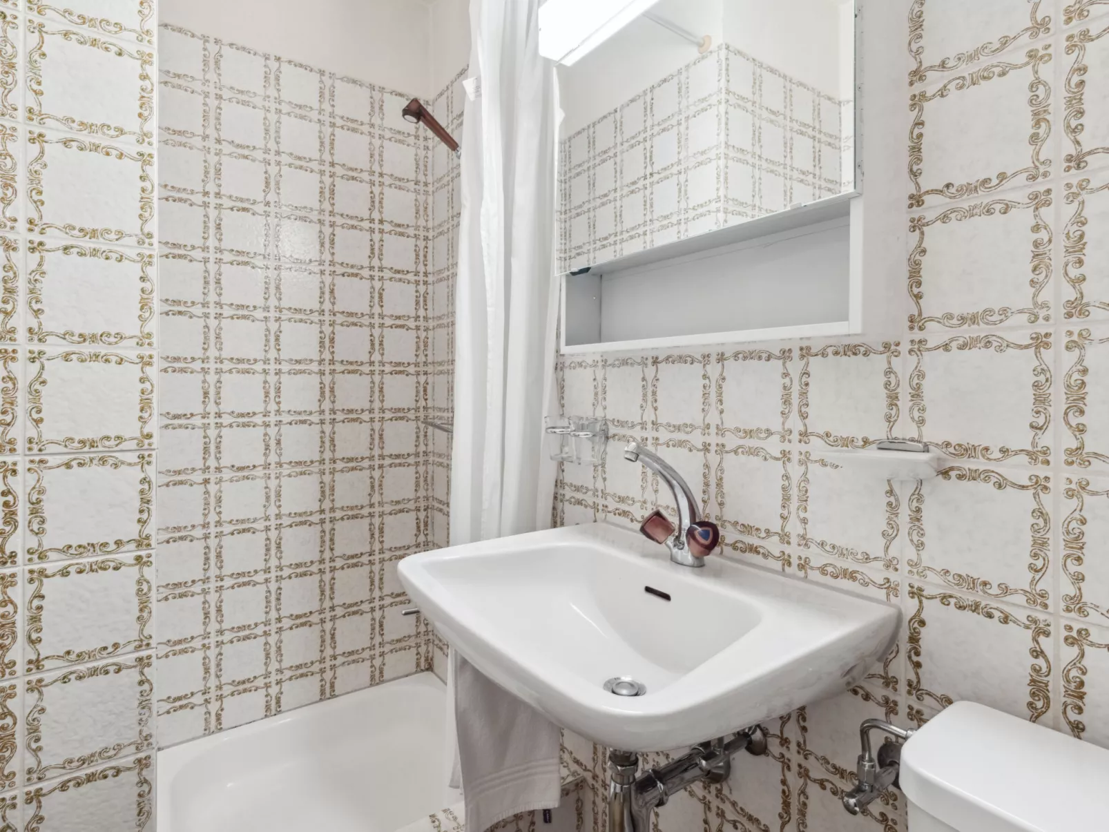 Guardaval Apt 305 - Inside