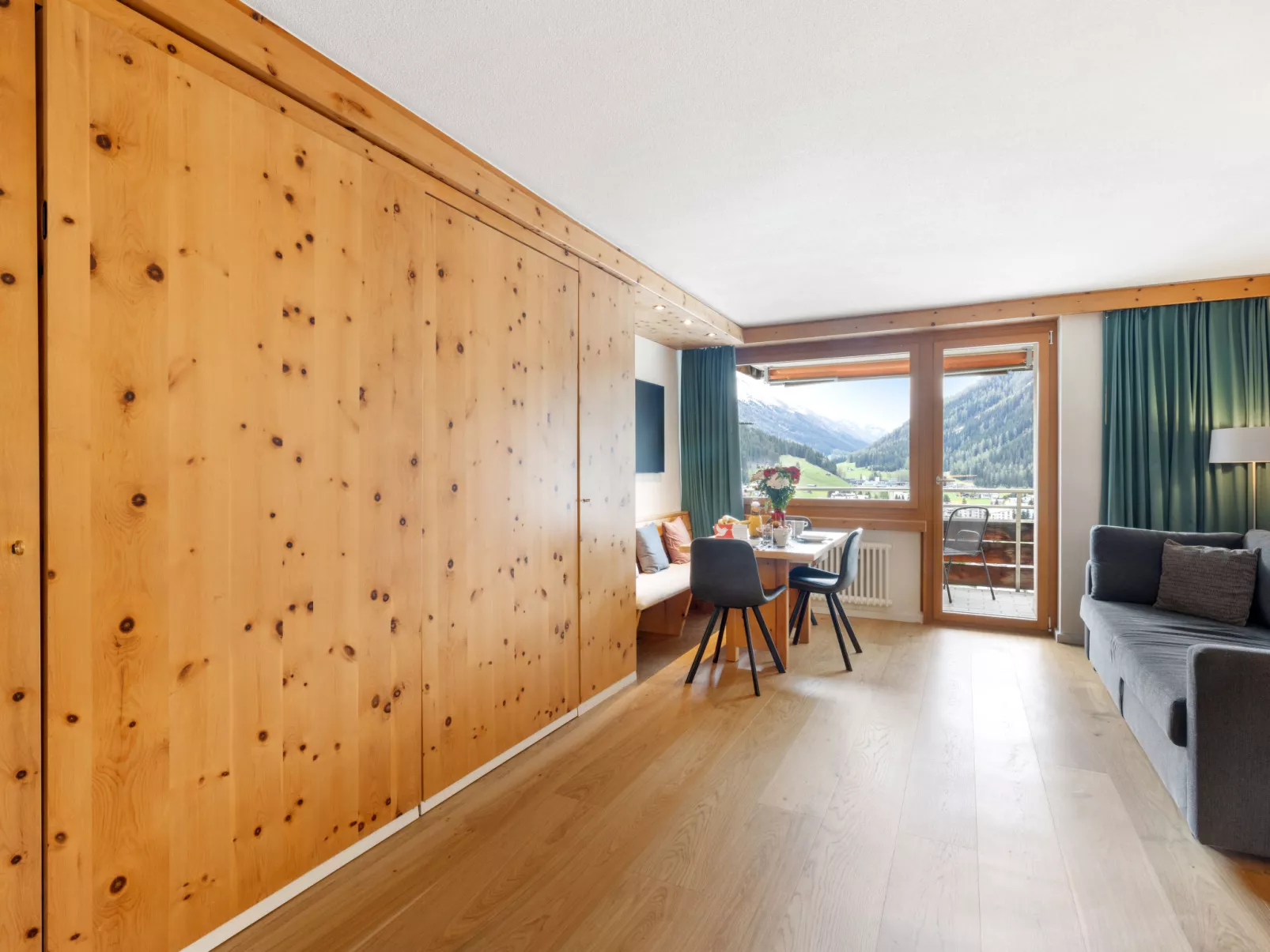 Guardaval (Utoring)-Dedans