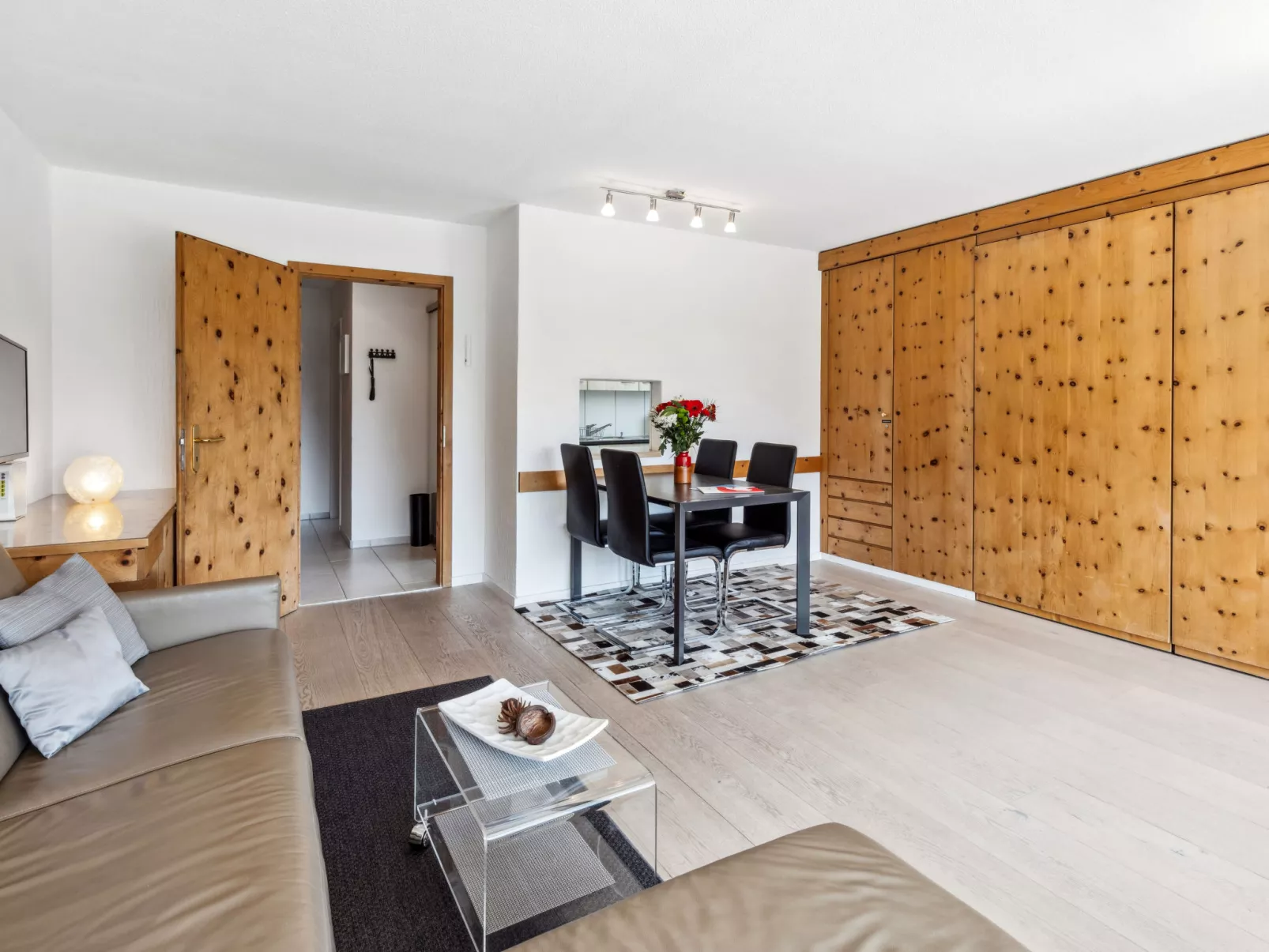 Guardaval Apt 602 - Inside