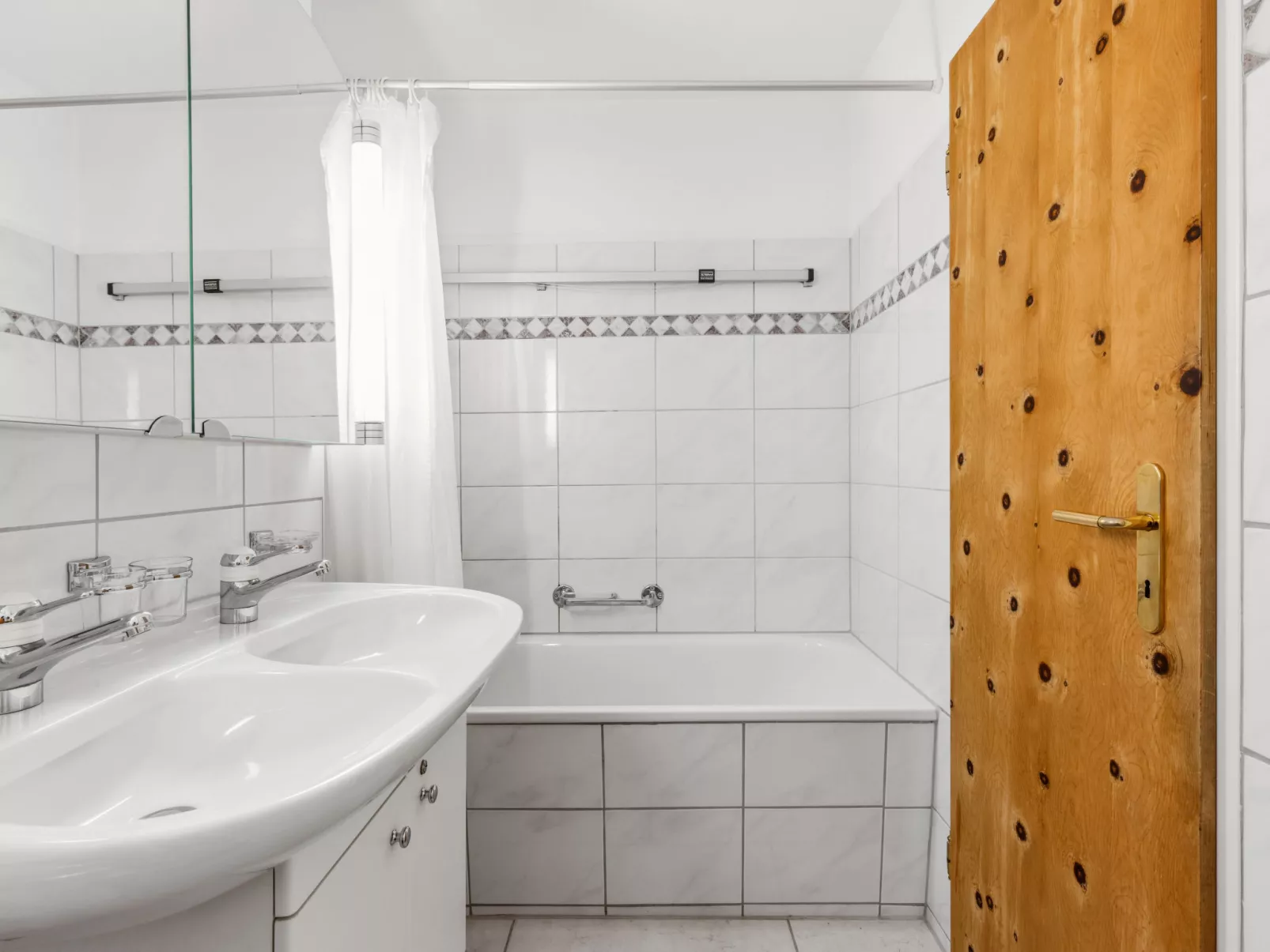 Guardaval Apt 602 - Inside
