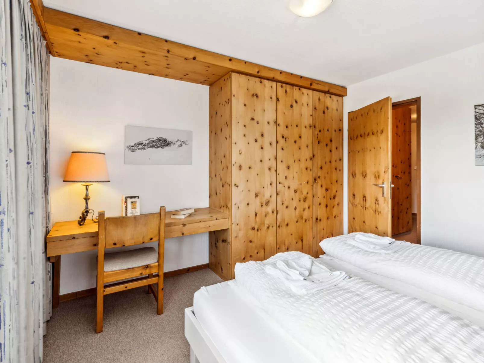 Guardaval Apt 503-Inside