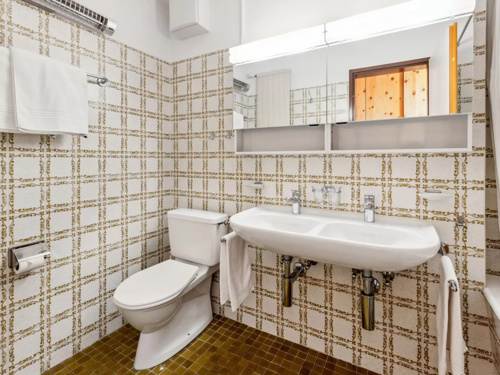 Guardaval Apt 503-Inside