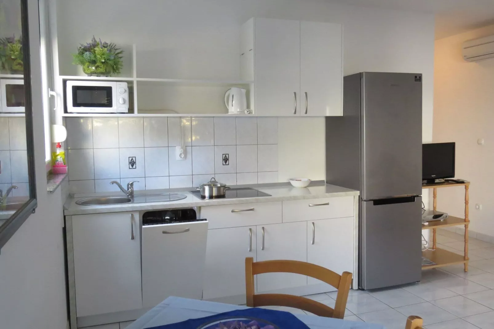 Modra kuća 1-Kitchen