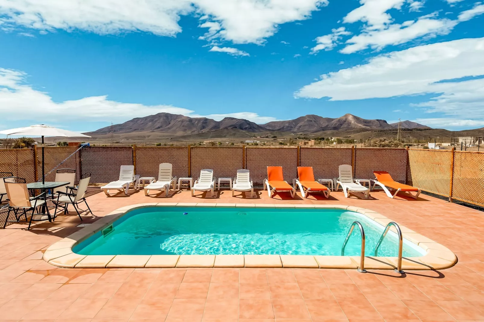 Chalet en Tuineje para 6 personas-Pool