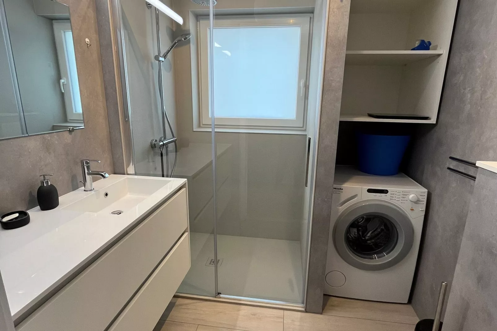 ZEEMEERMIN 101-Bathroom
