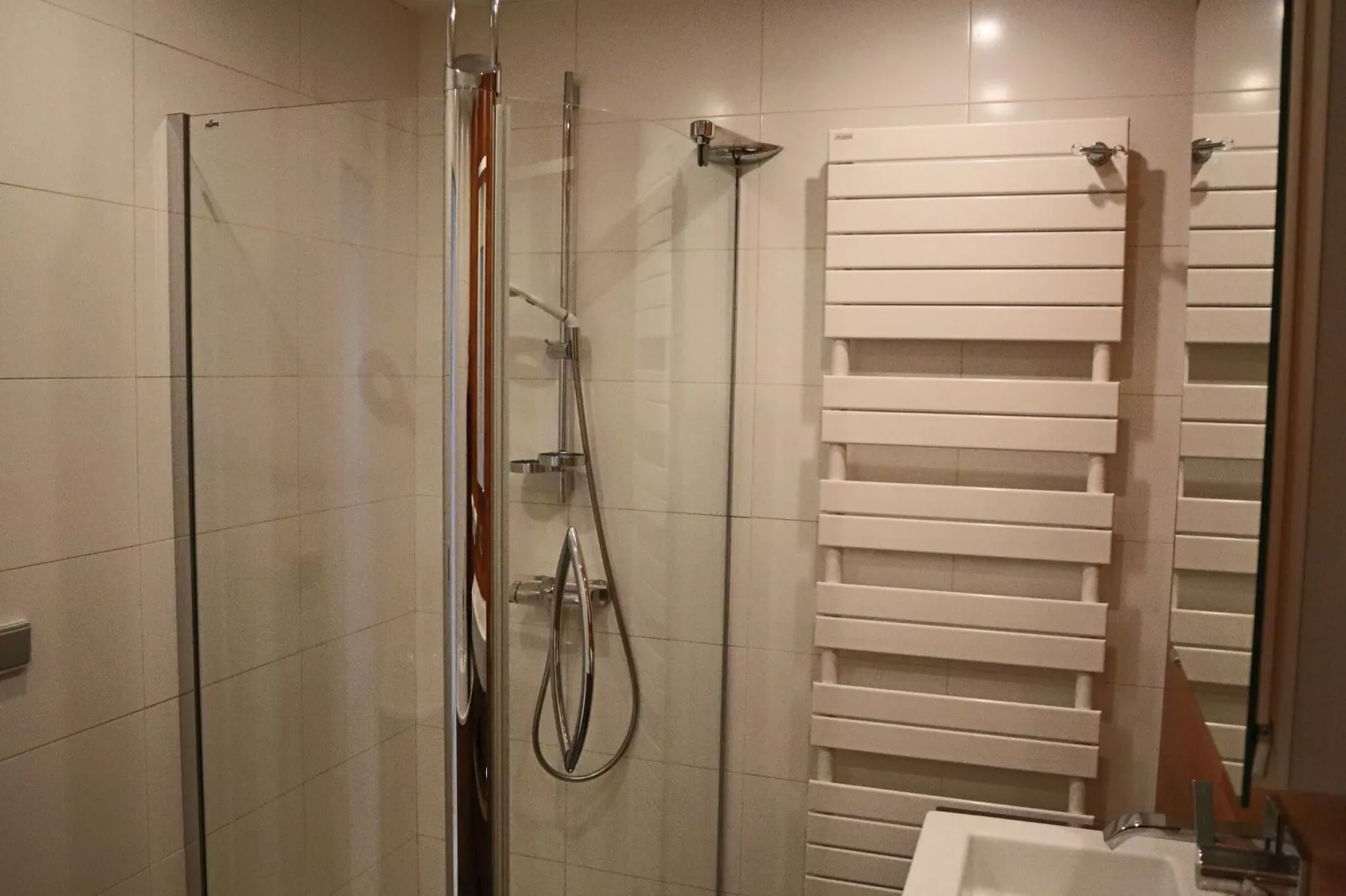 GARBI-Bathroom