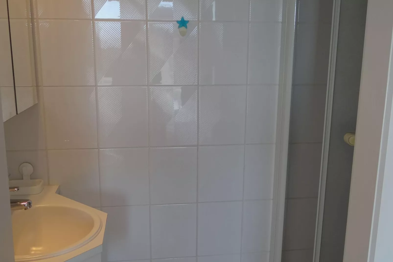 SCORPIO B 0704GAR-Bathroom