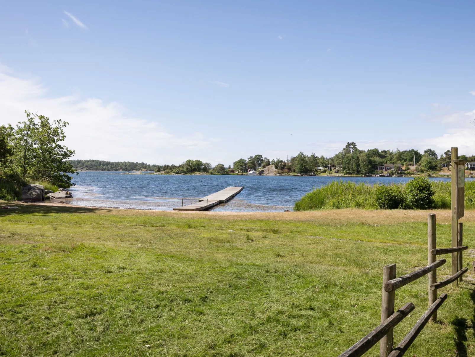 Matvikshamn-Outside