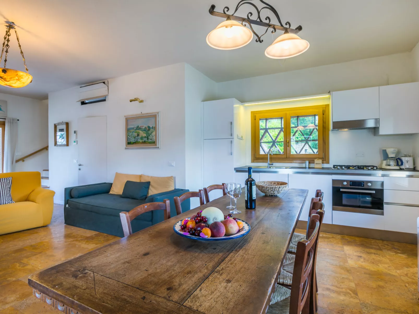 Policleto-Inside