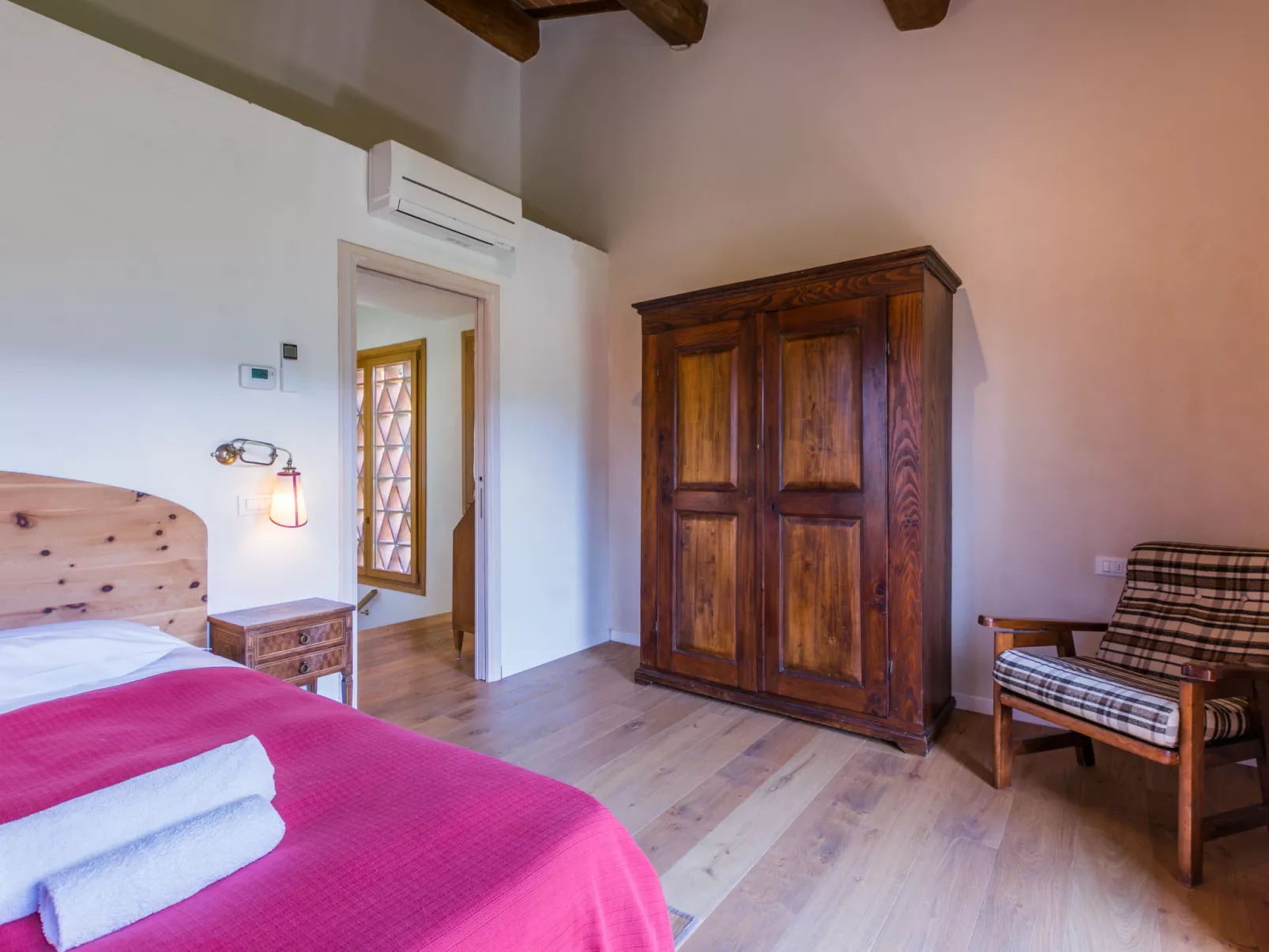 Policleto-Inside