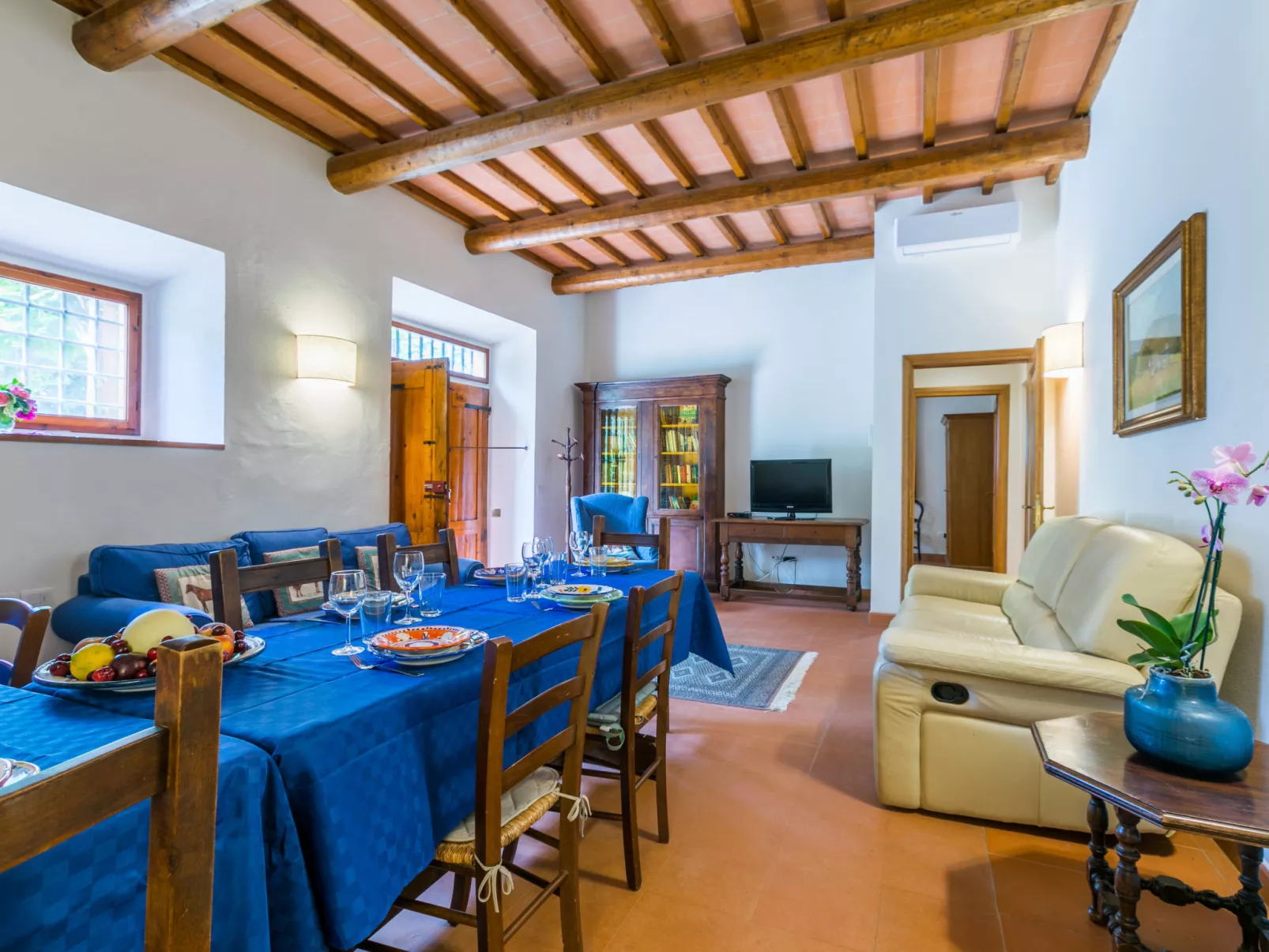 Policleto-Inside