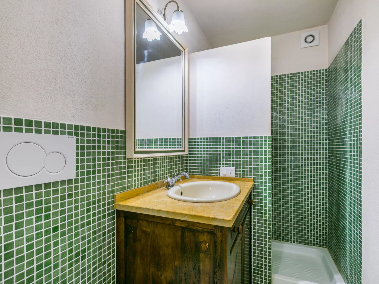 Policleto-Inside