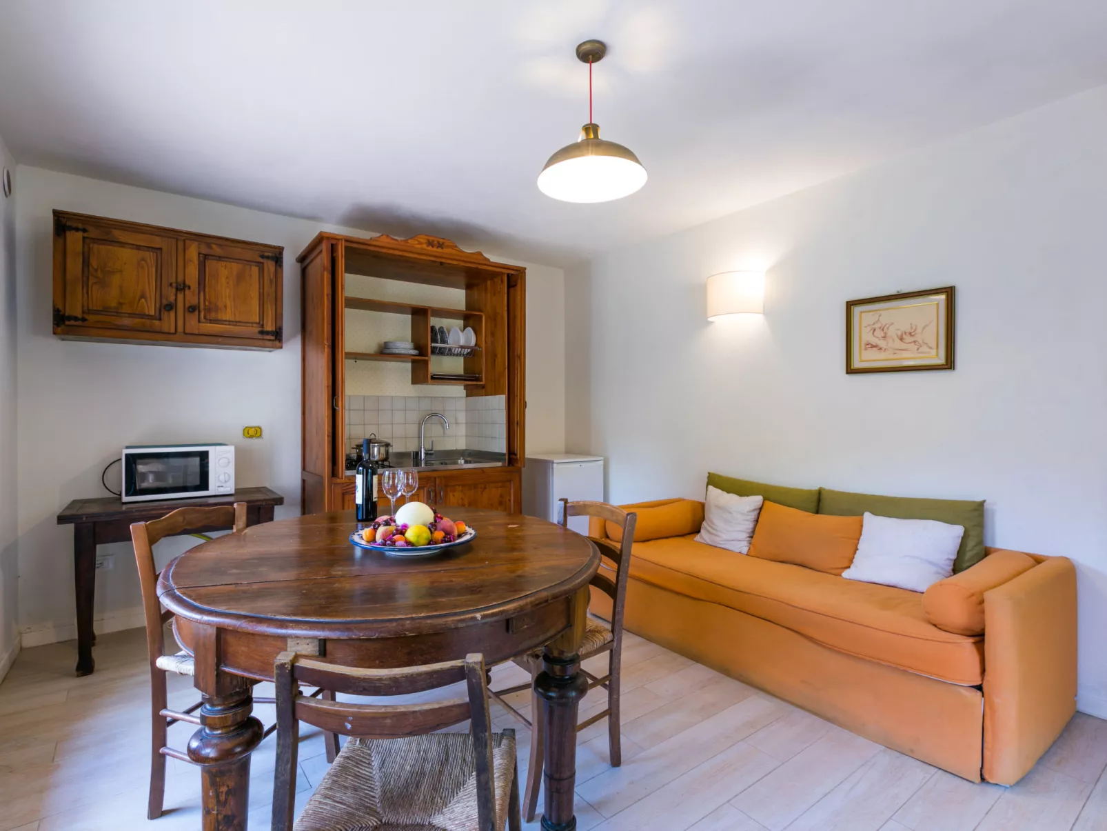 Policleto-Inside