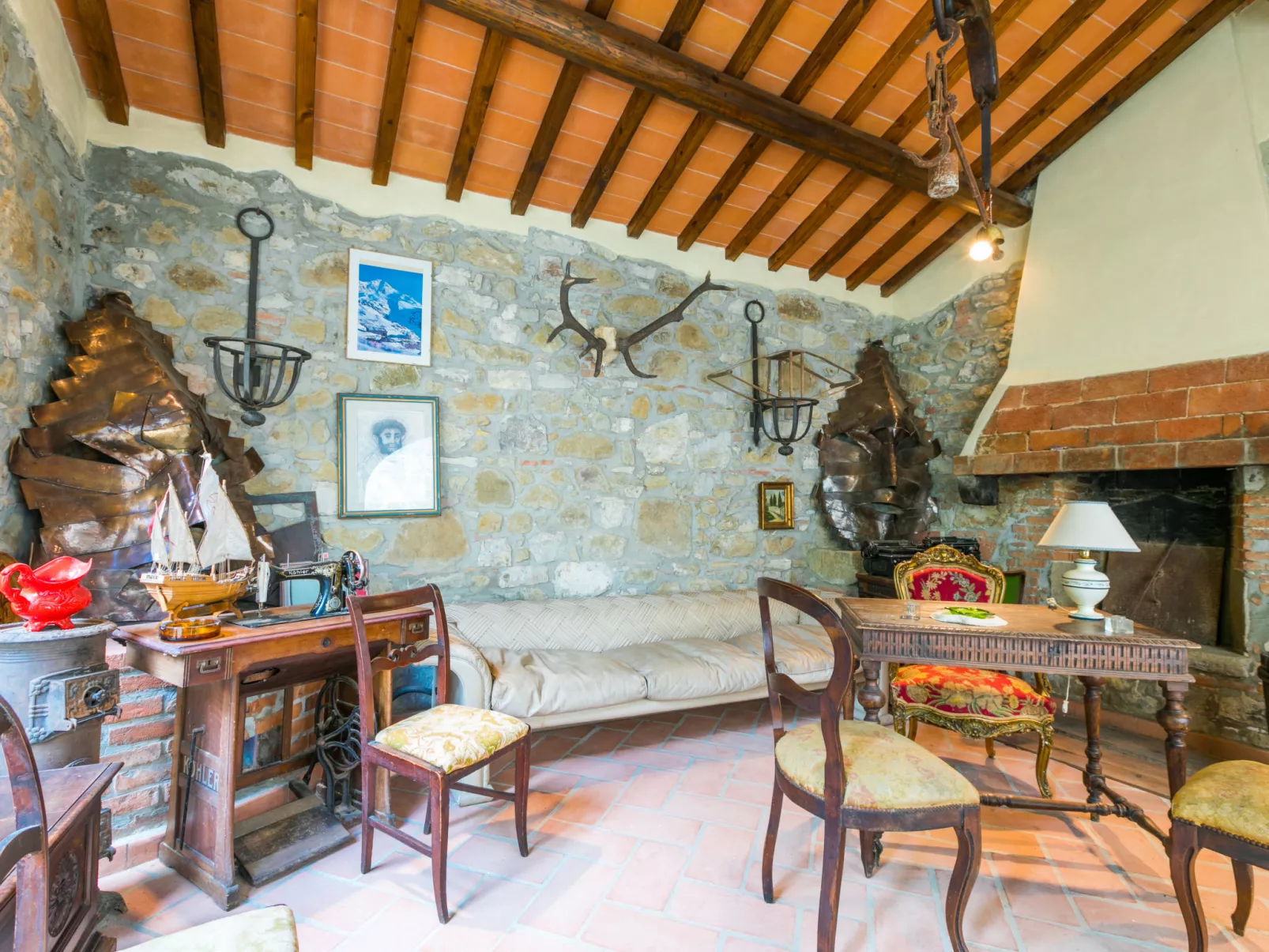 Antico Frantoio-Inside