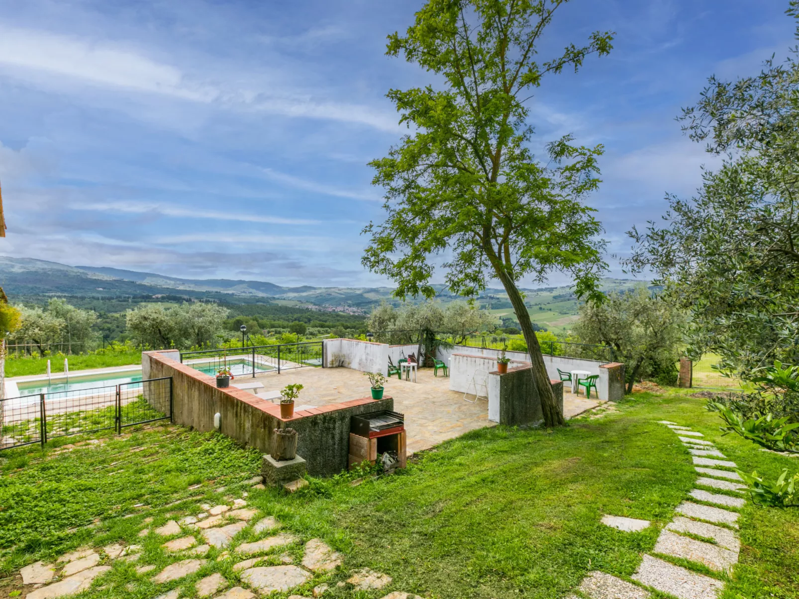 Antico Frantoio-Outside