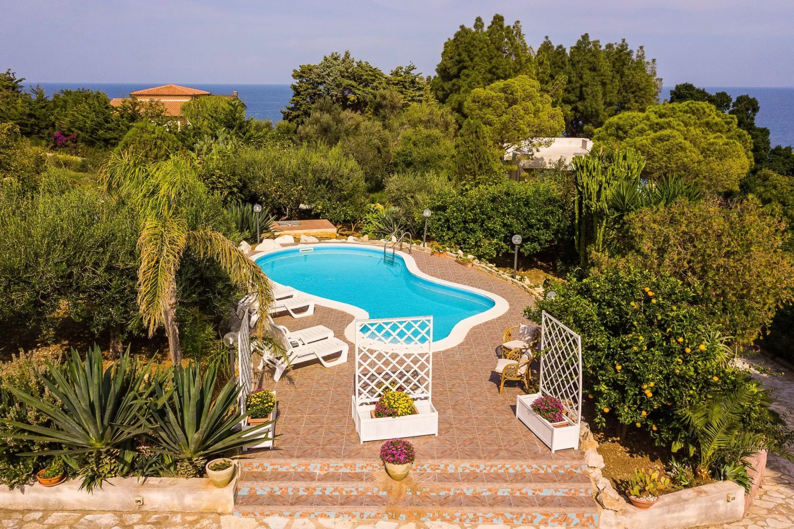 La Vela Nove-Schwimmbad