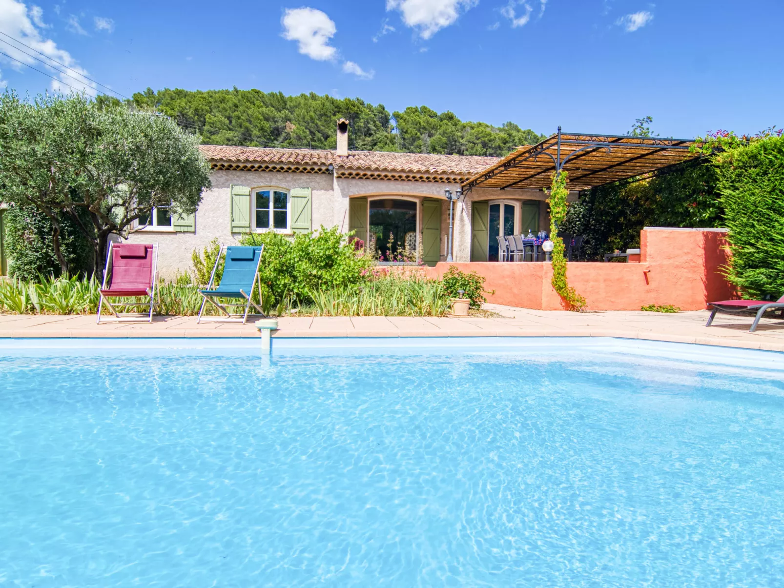 Villa Camilia-Outside
