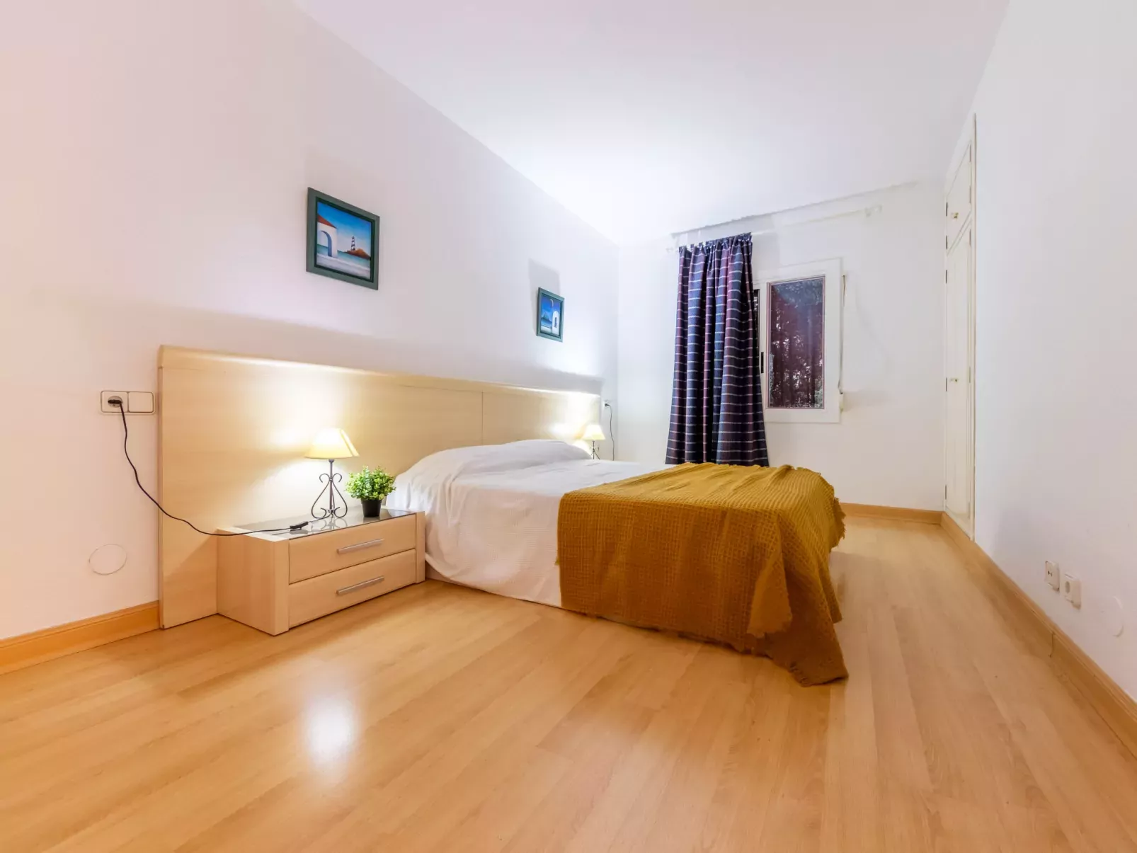 Cambrils Drassanes-Inside
