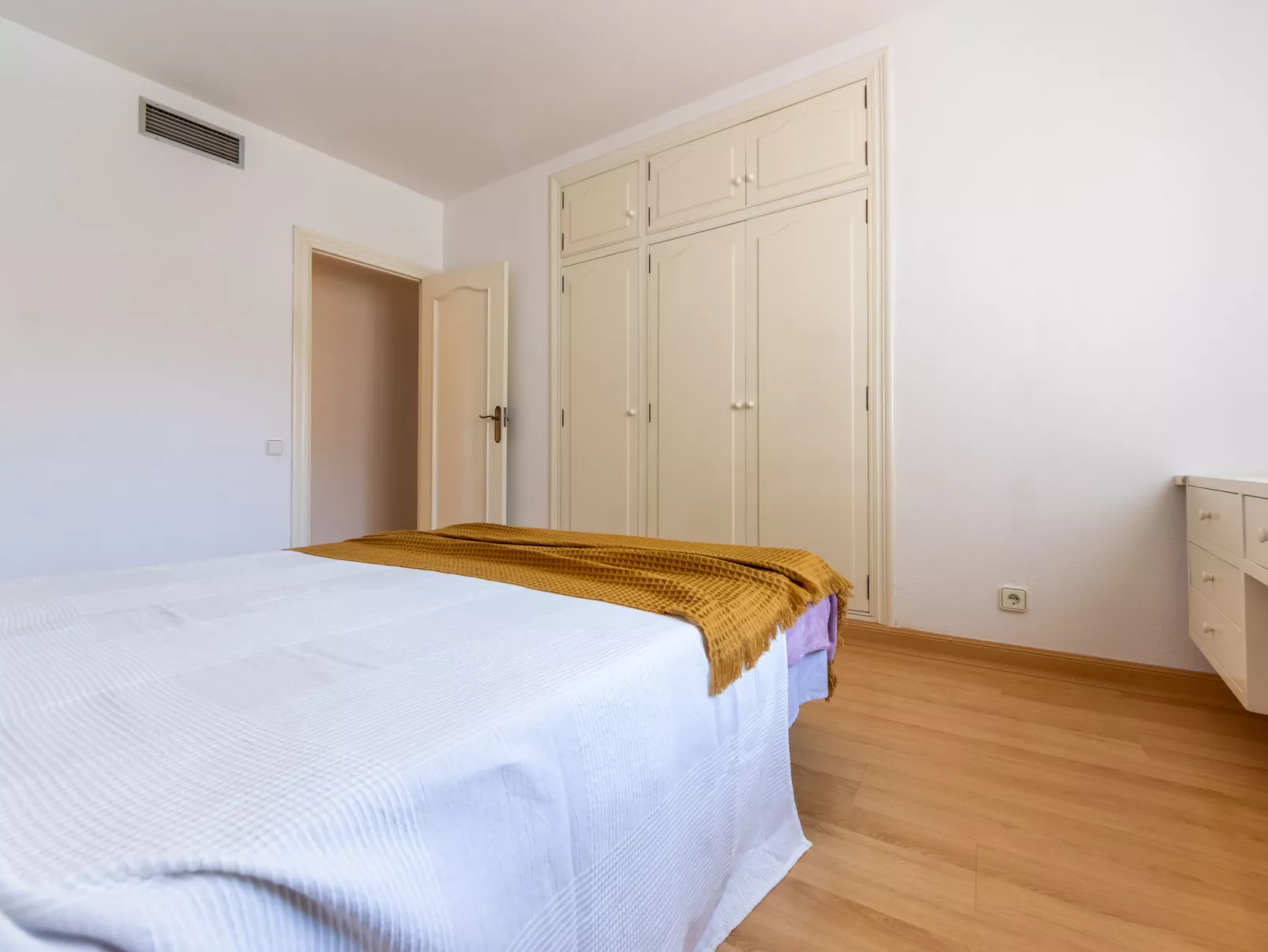 Cambrils Drassanes-Inside