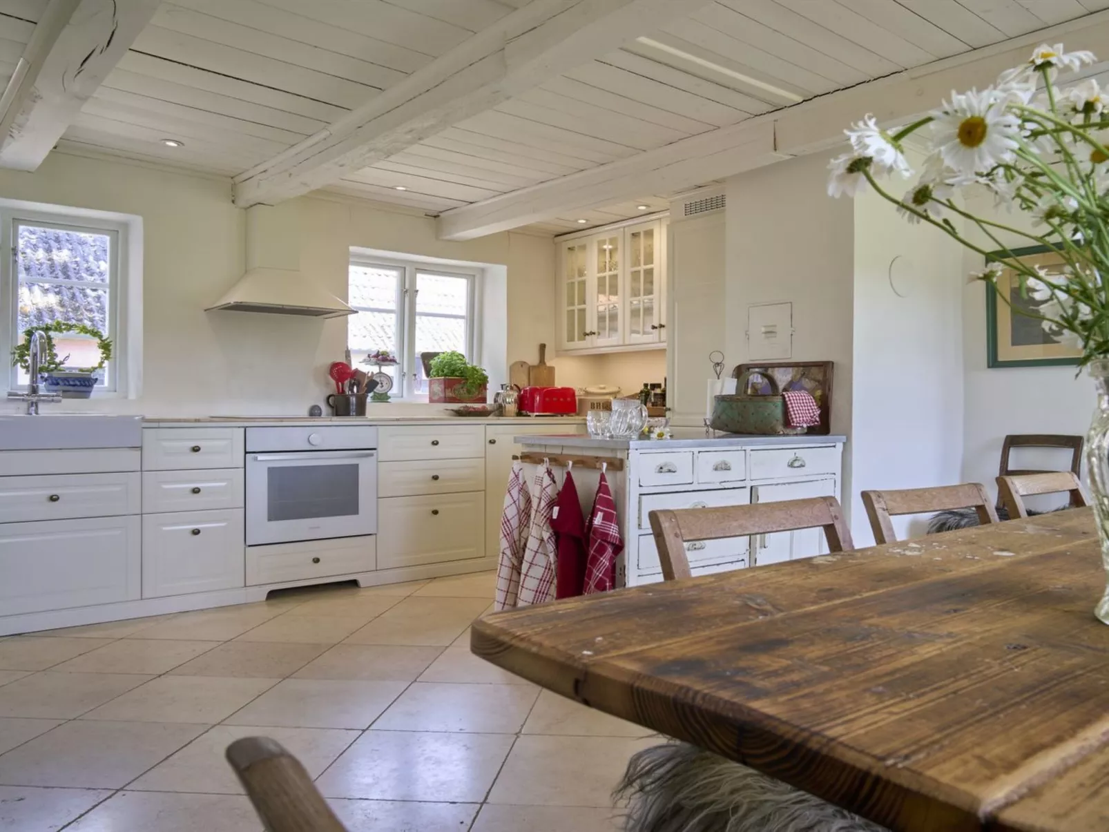 "Merrit" - 250m from the sea-Drinnen