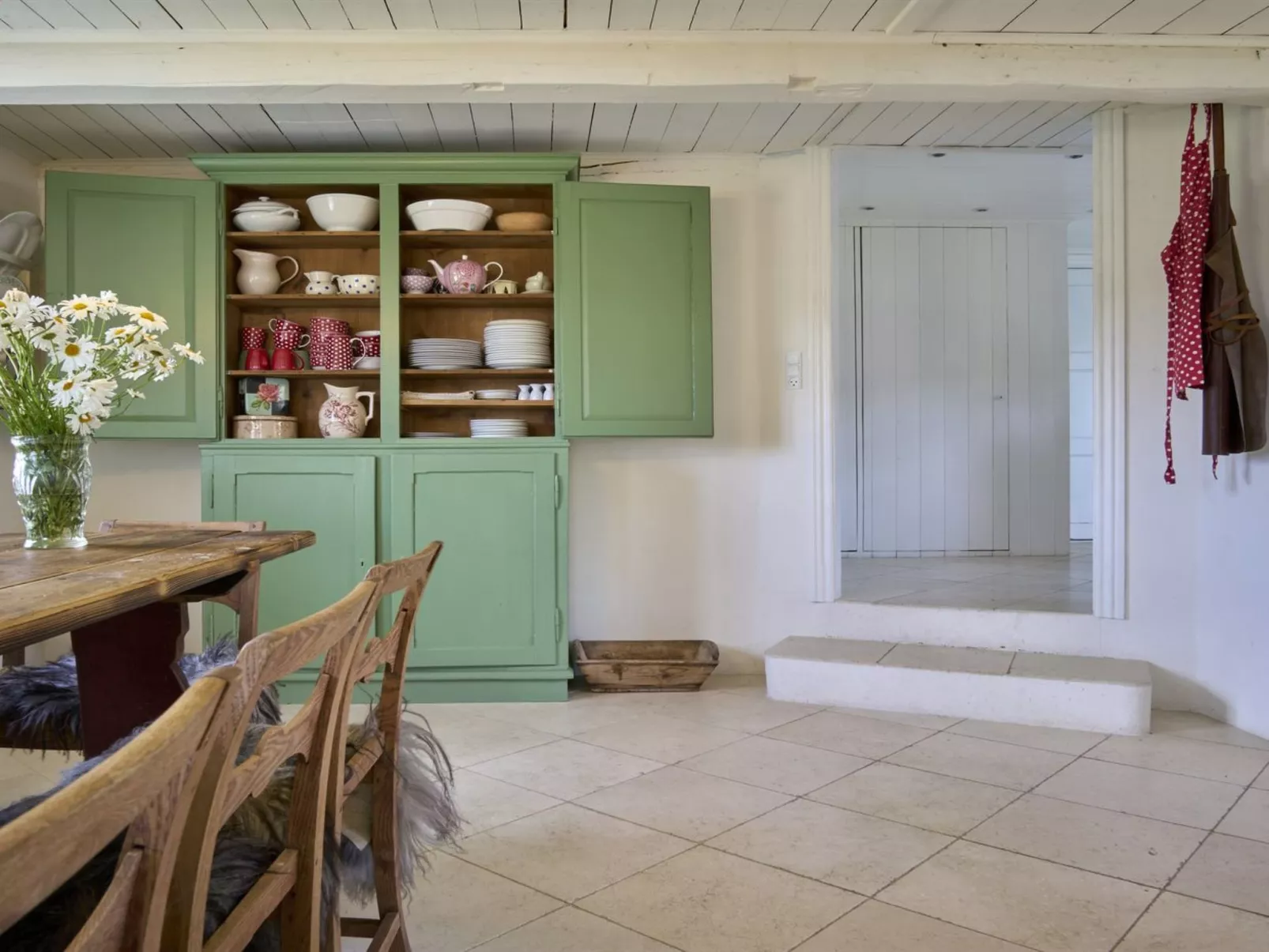 "Merrit" - 250m from the sea-Drinnen