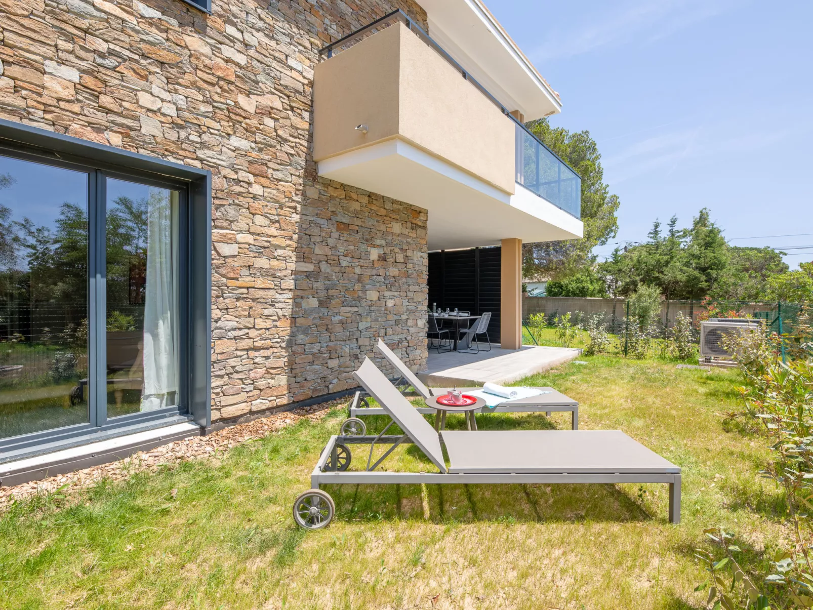 Le Clos d'Alice-Outside