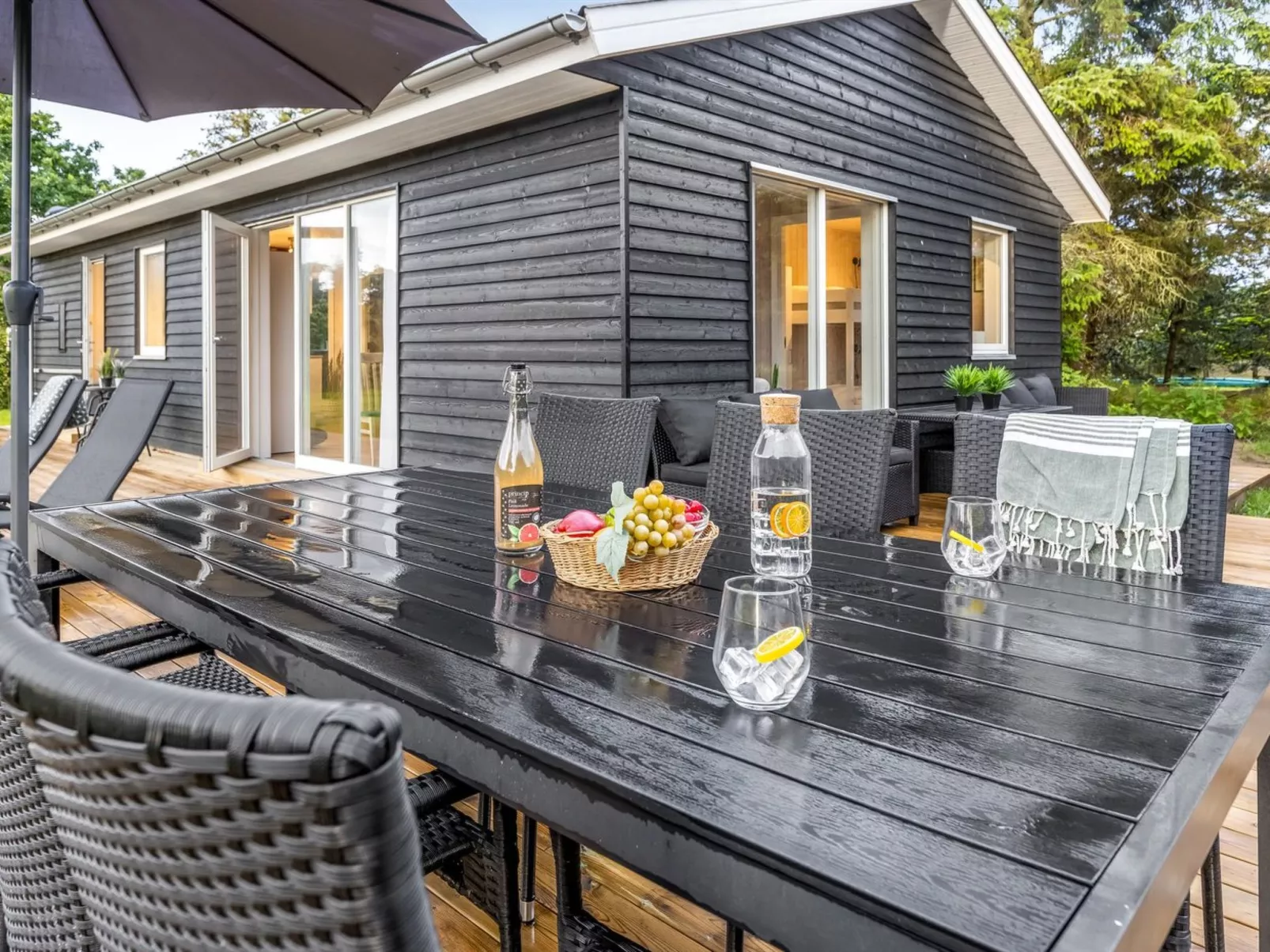 "Nandolf" - 650m from the sea-Outside