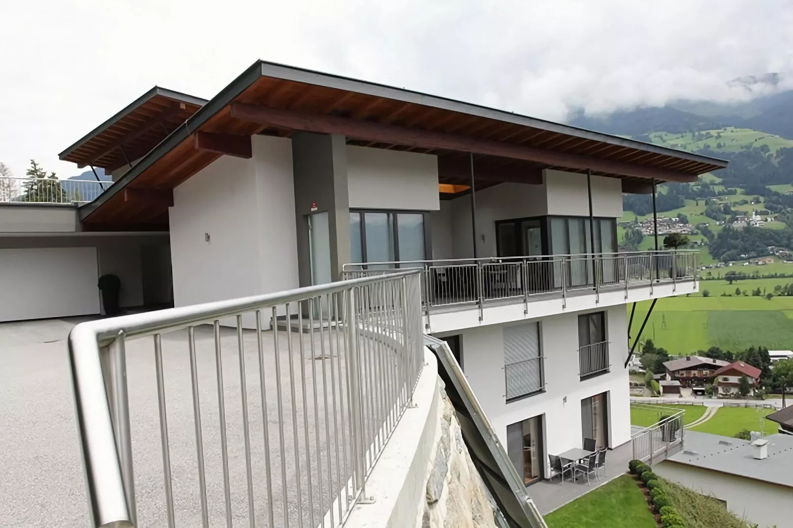 Apart Panorama-Exterior summer