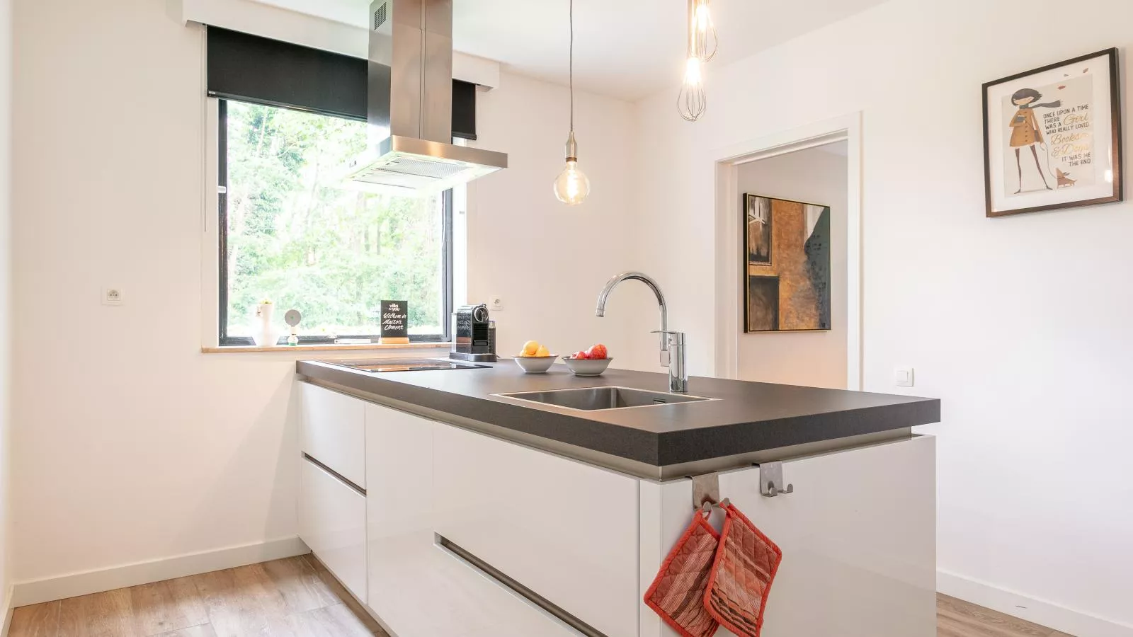 Maison Clement-Kitchen