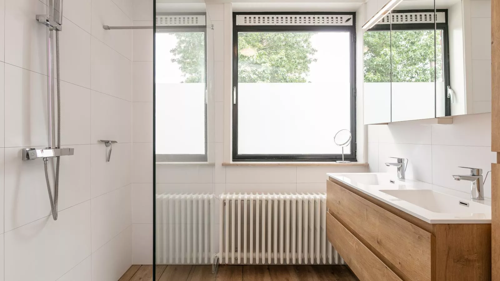 Maison Clement-Bathroom