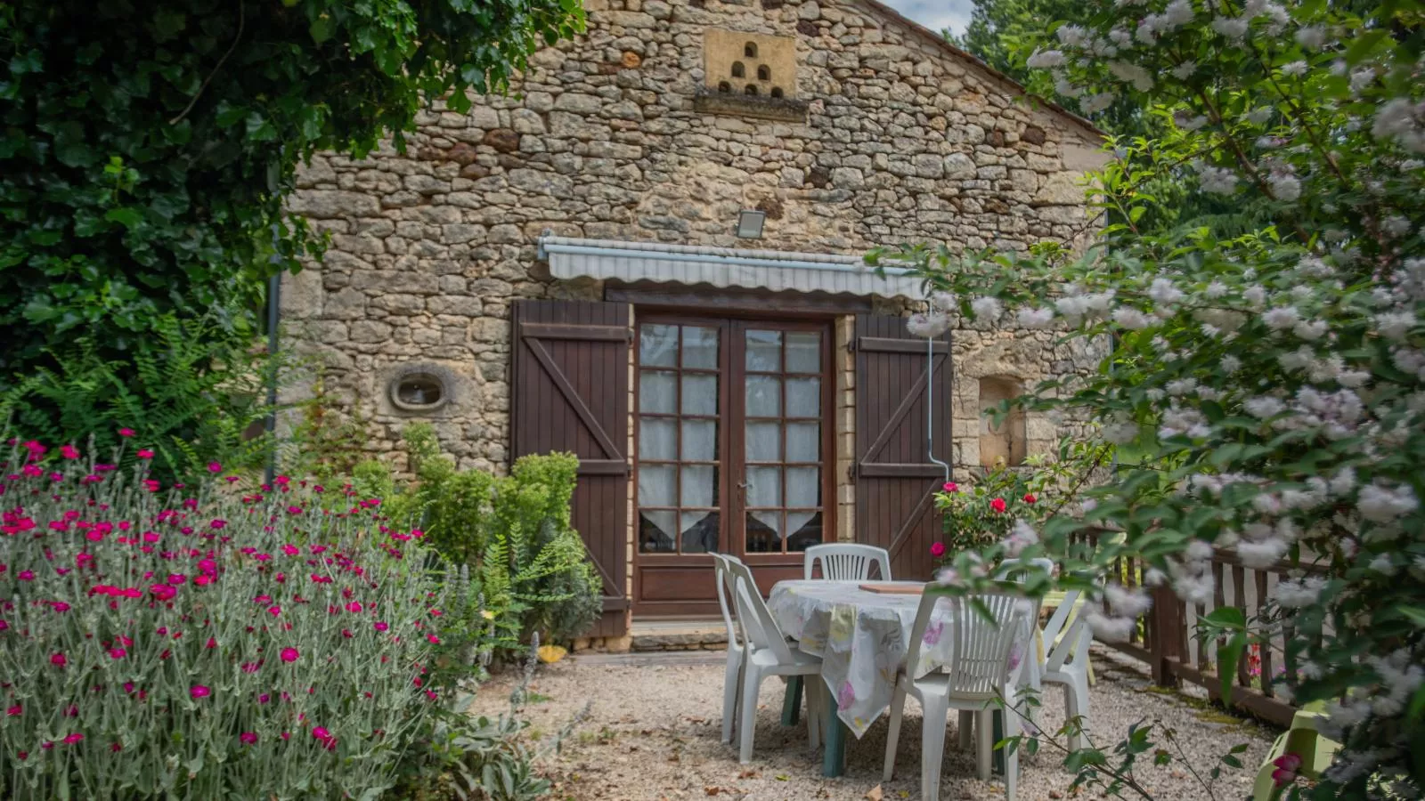 Gite Le Pasturale-Außenbereich Sommer