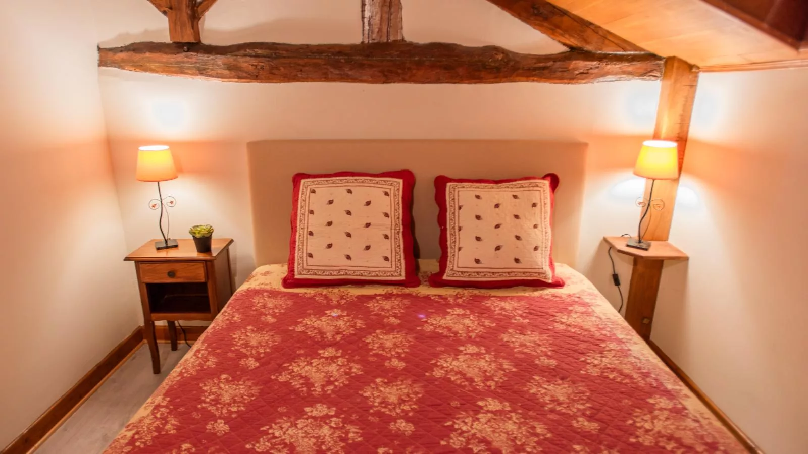 Le Tilleuil en Périgord-Bedroom