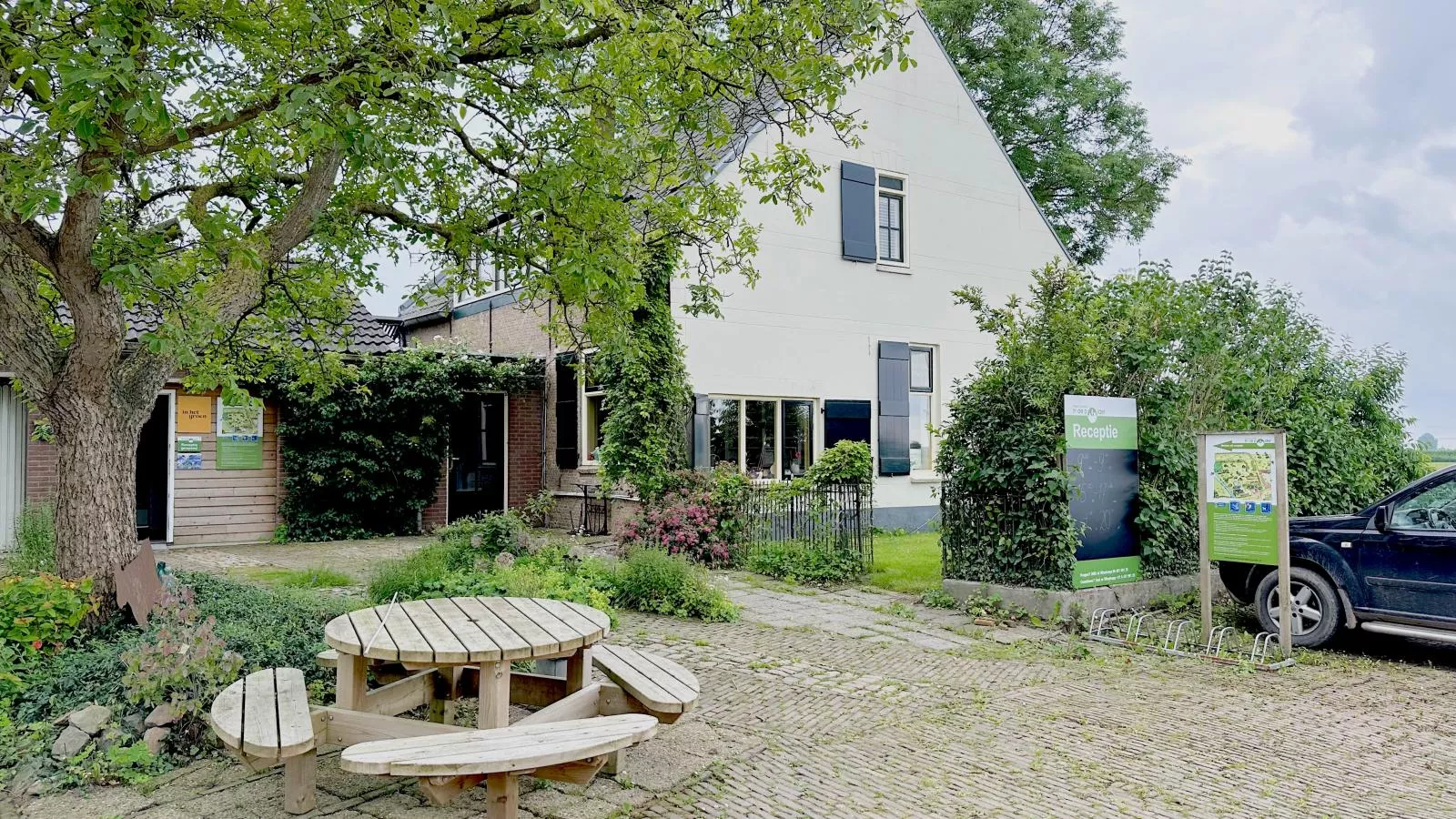 Aarde-Park facilities