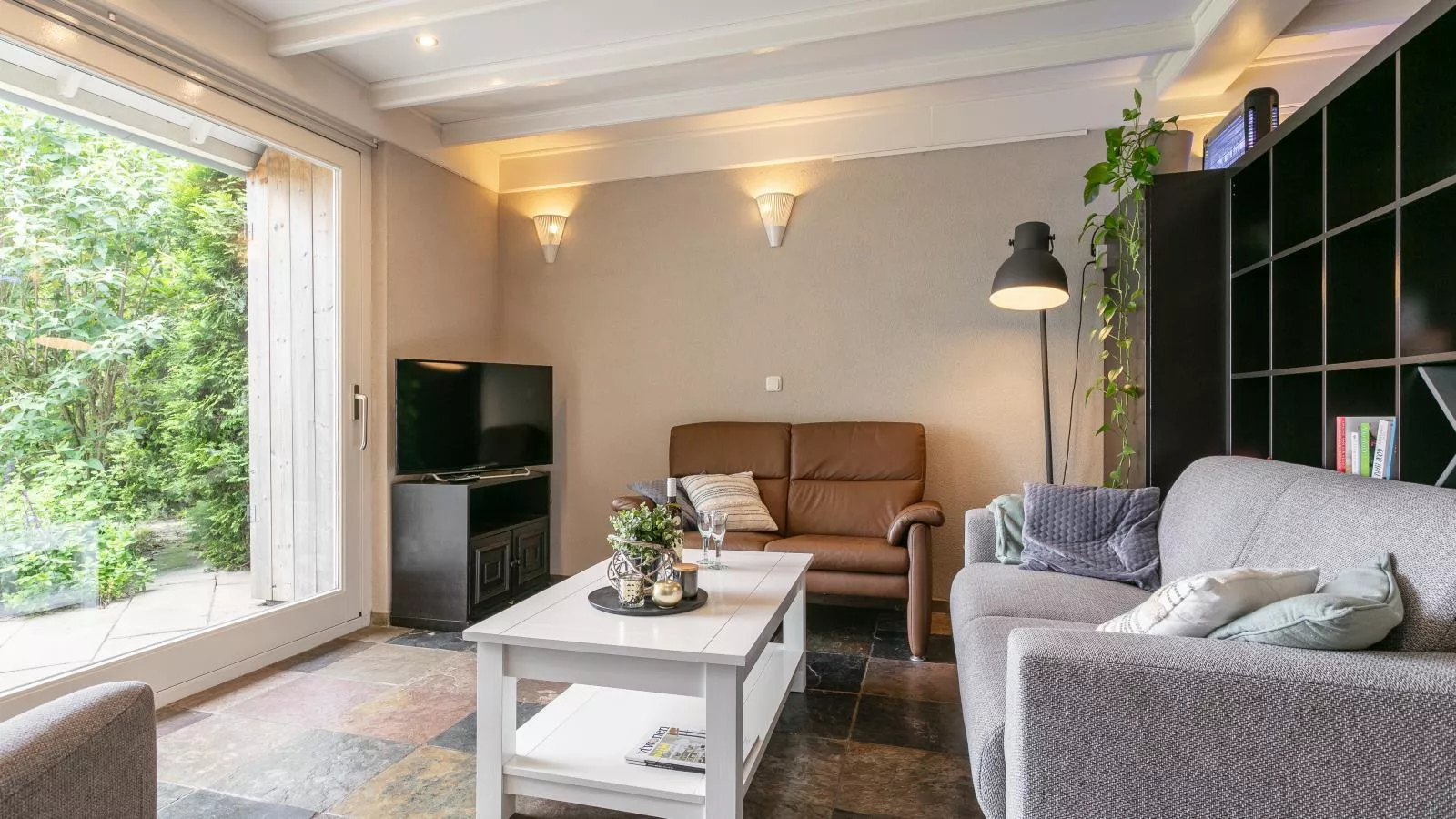 Verzicht-Living room