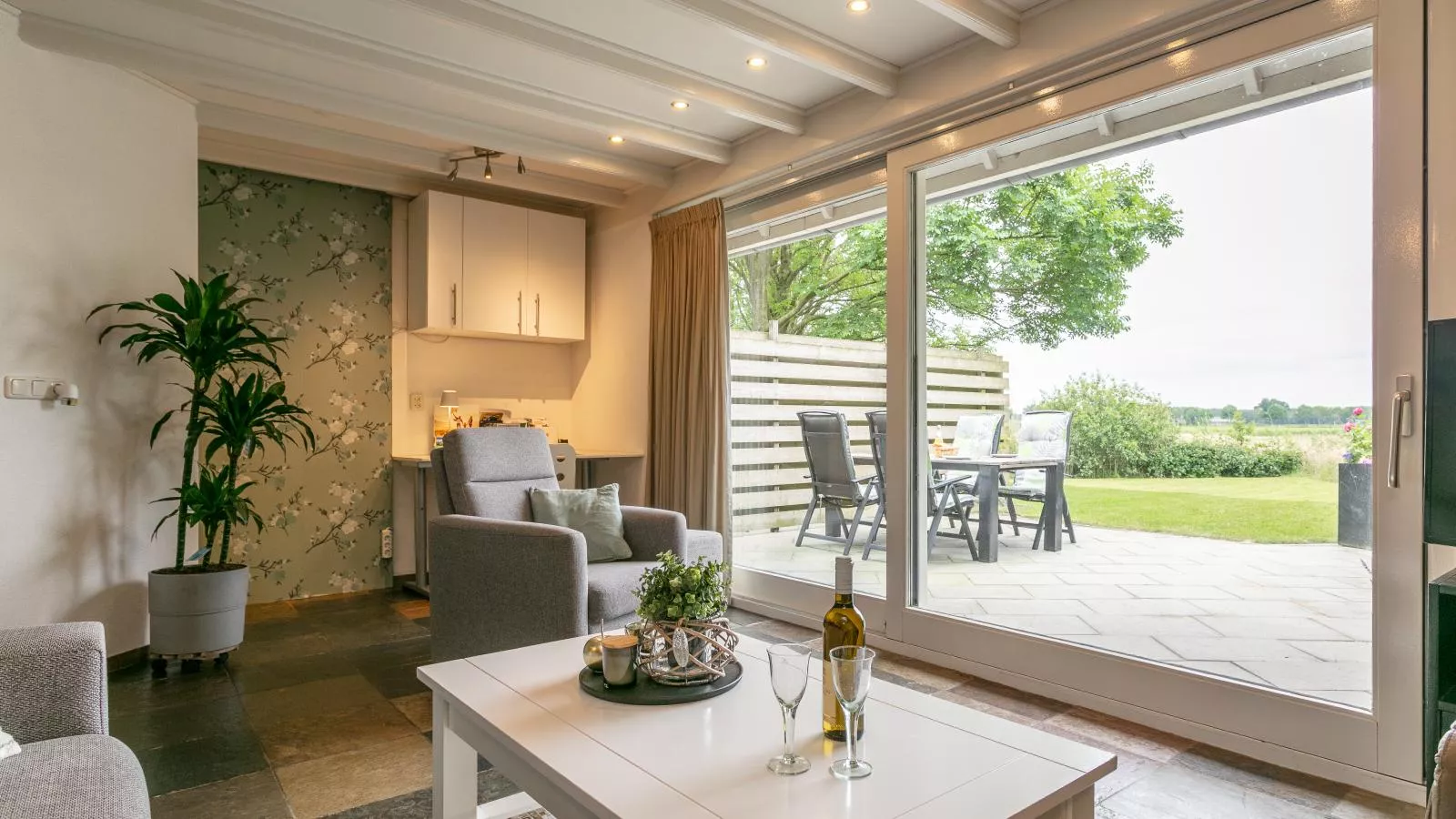 Verzicht-Living room