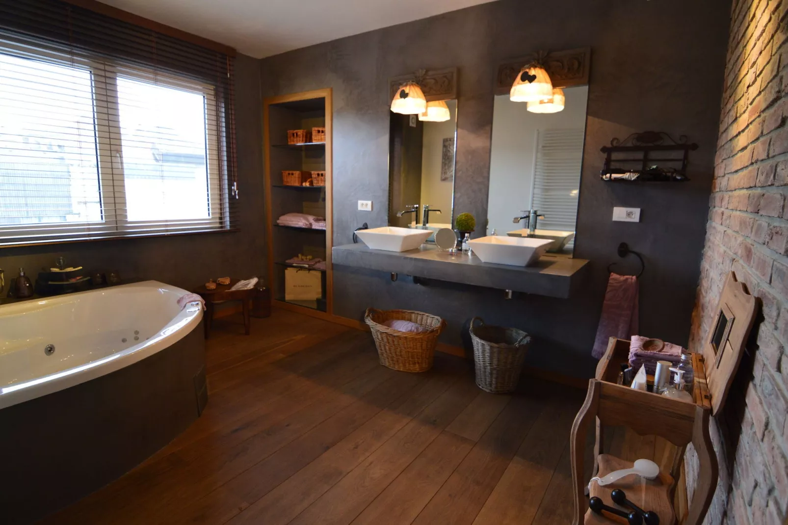 La petite différence-Badezimmer